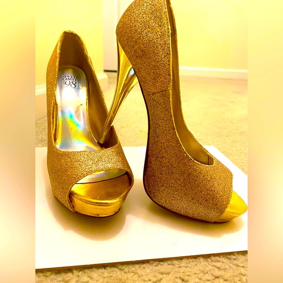 Shimmer Gold Stiletto size 8.5 M - Picture 3 of 7